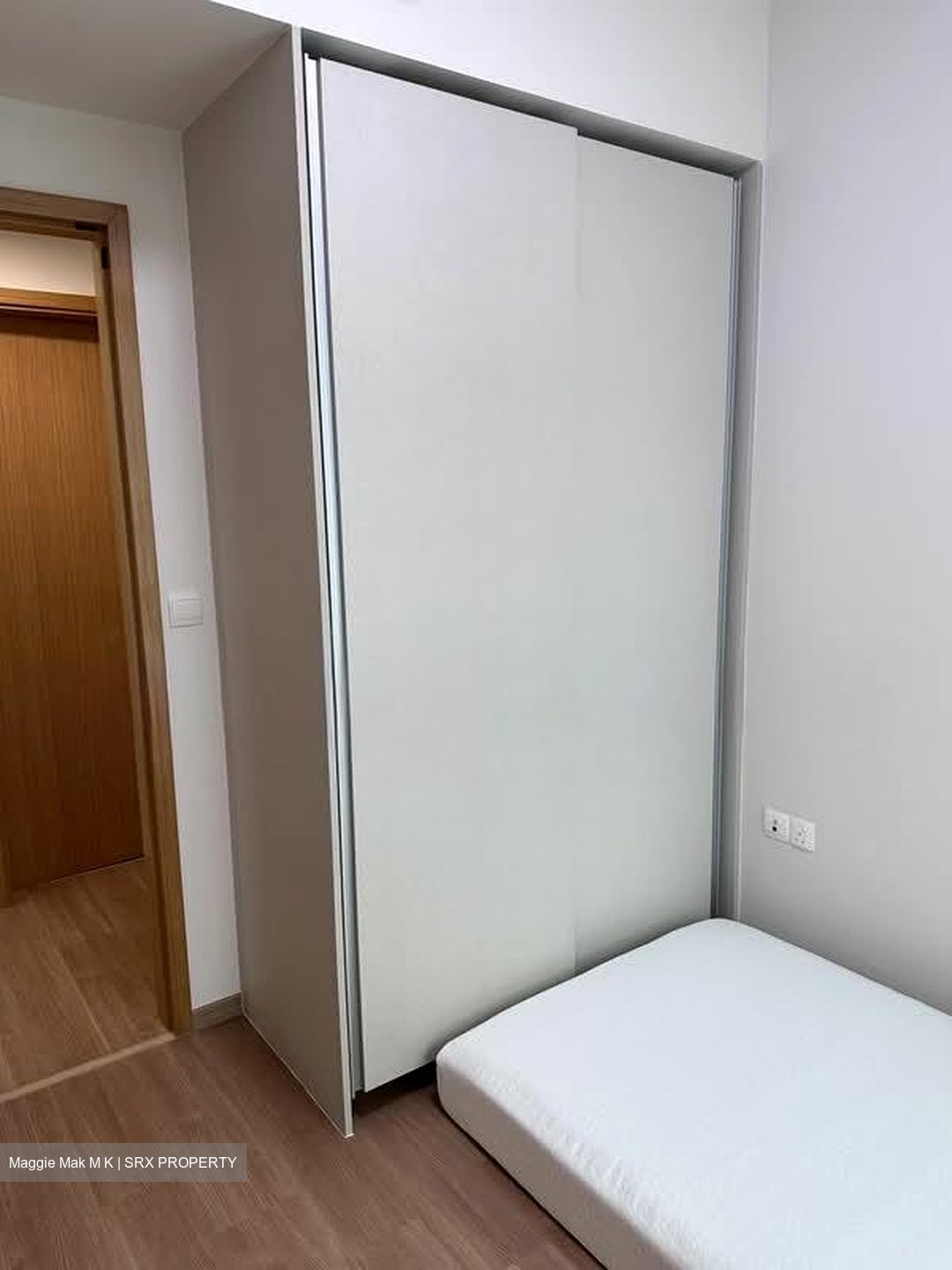 The Glades (D16), Condominium #592437401